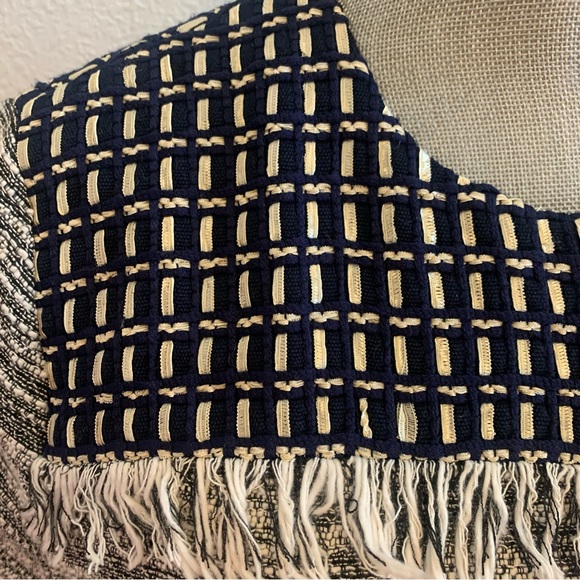 CHICO’S size 2 (size 12-14) blazer jacket unique yoke and fringe black and white - Picture 6 of 12